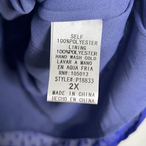 Andree By Unit Women’s Purple Swiss Dot Key Hole Ruffle Top Plus Size 2X - Picture 7 of 14